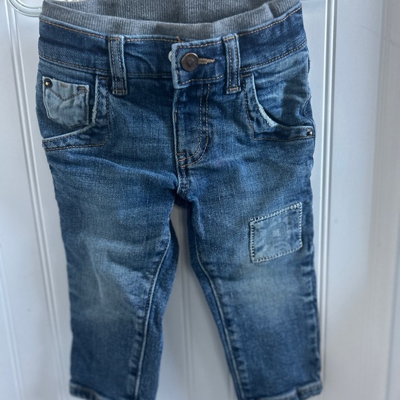 Green Ribbed Shirt and Oshkosh blue jeans - Picture 4 of 7